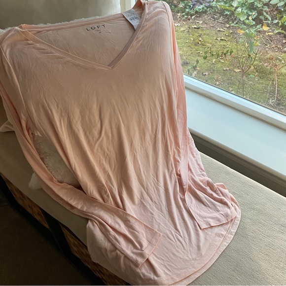 V Neck Long Sleeve Loft Tee Shirt Light Pink Rayon Spandex Size M New - Picture 6 of 7